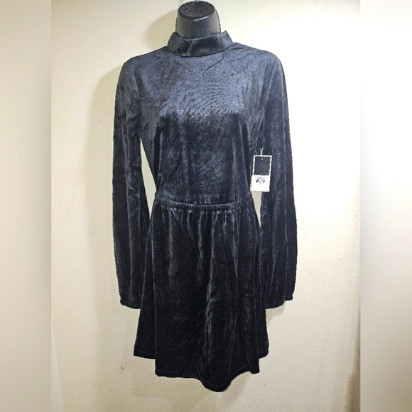 NWT Juicy Couture Babydoll Dress Open Back Velour Black Small - Picture 4 of 10